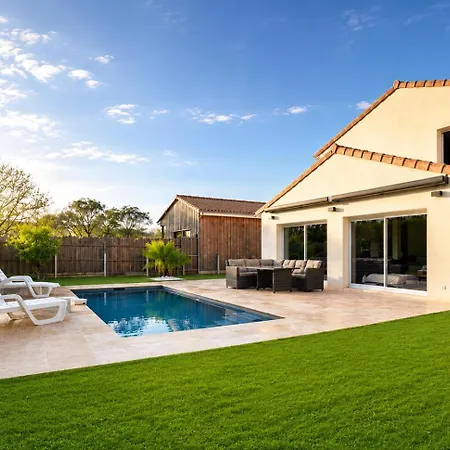Recent Next To Vignobles Confort With Pool Villa *