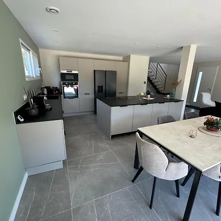 Recent Next To Vignobles Confort With Pool Villa